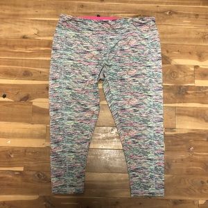 Girls Take a Walk athletic cropped pants